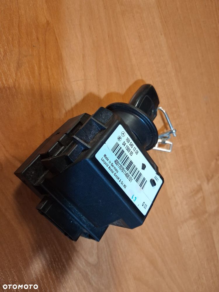 Stacyjka kluczyk MERCEDES W169  1695451308  OE - 2