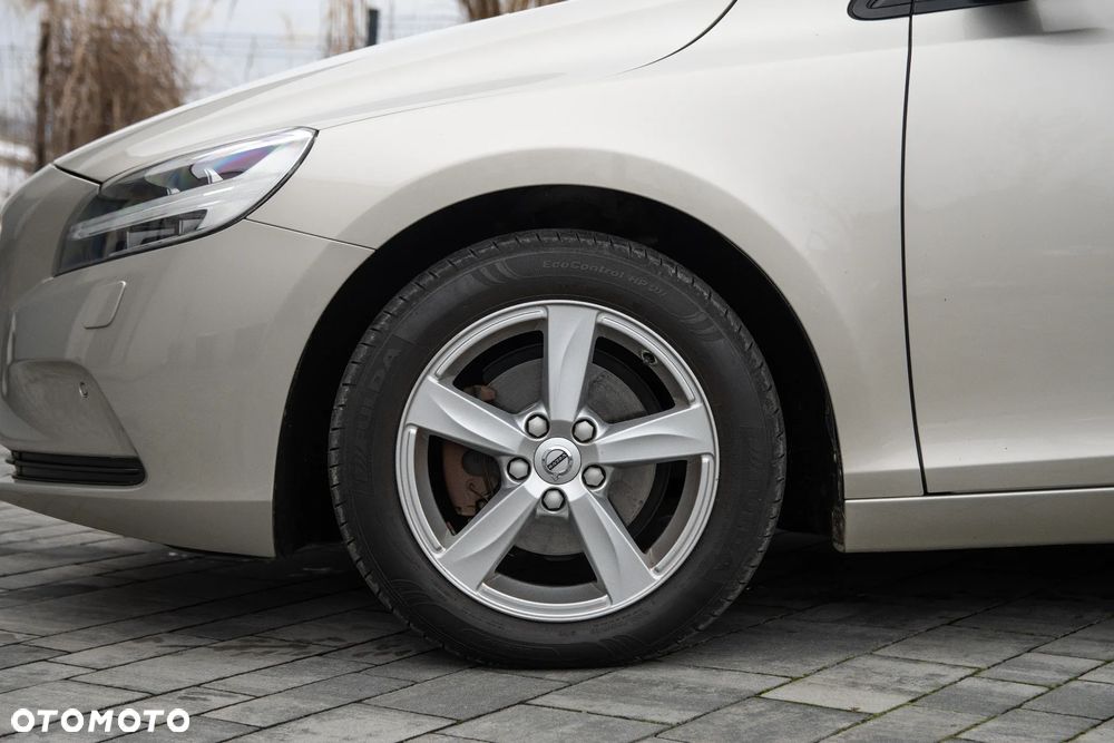 Volvo V40 D2 Kinetic - 9