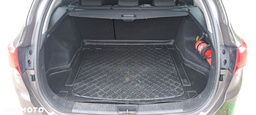 Kia Ceed - 8