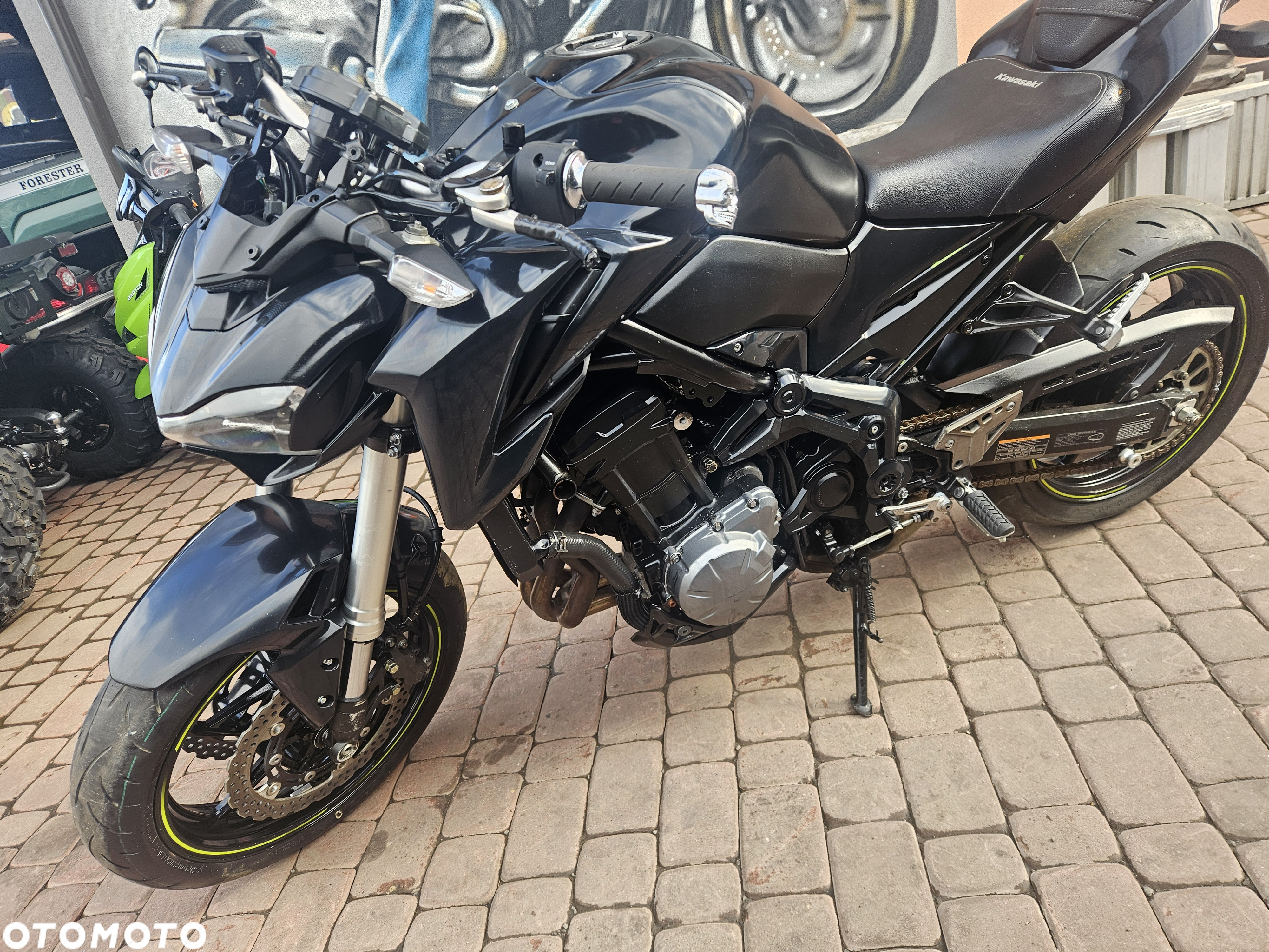 Kawasaki Z 900 - 31