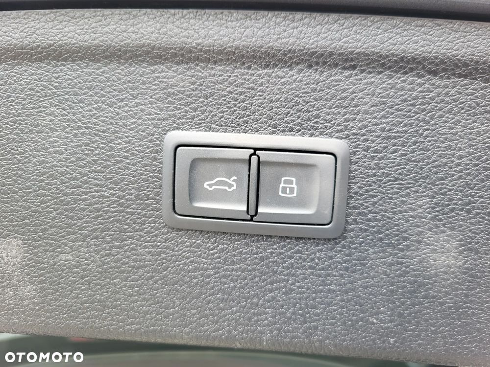 Audi Q5 55 TFSIe quattro S tronic S line - 21