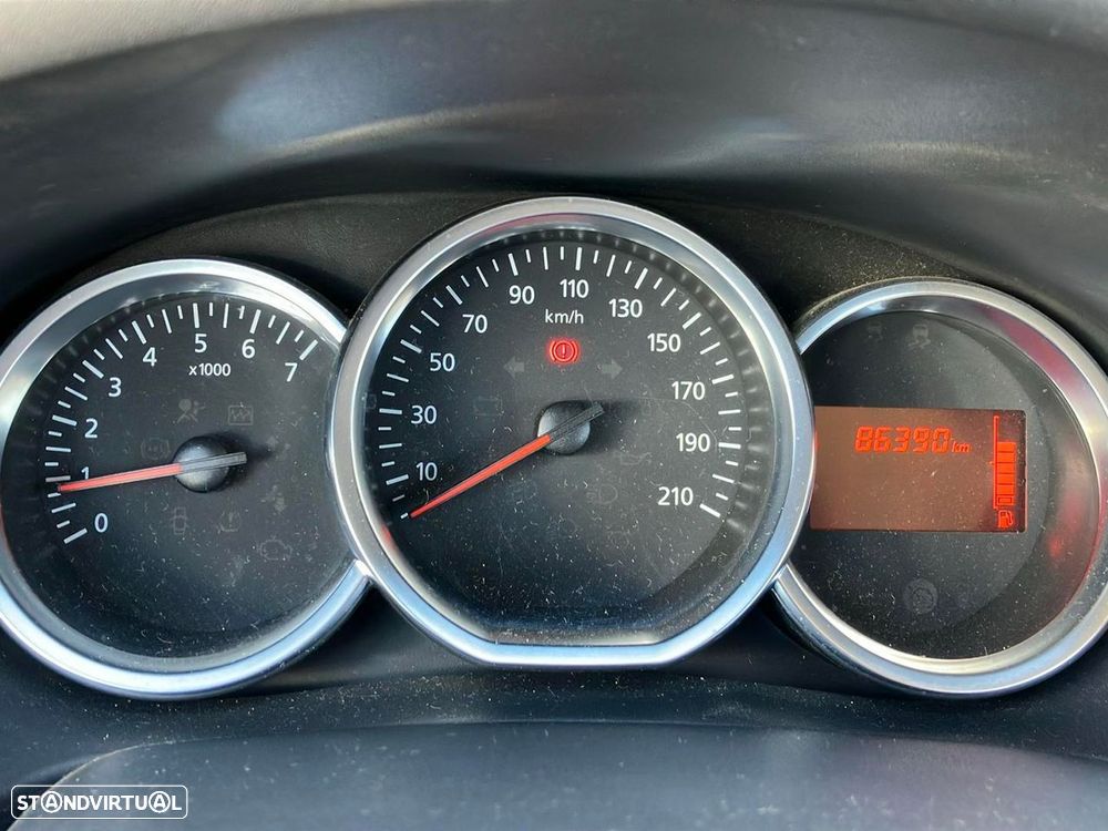 Dacia Sandero 1.0 SCe Pack — fotografia 11