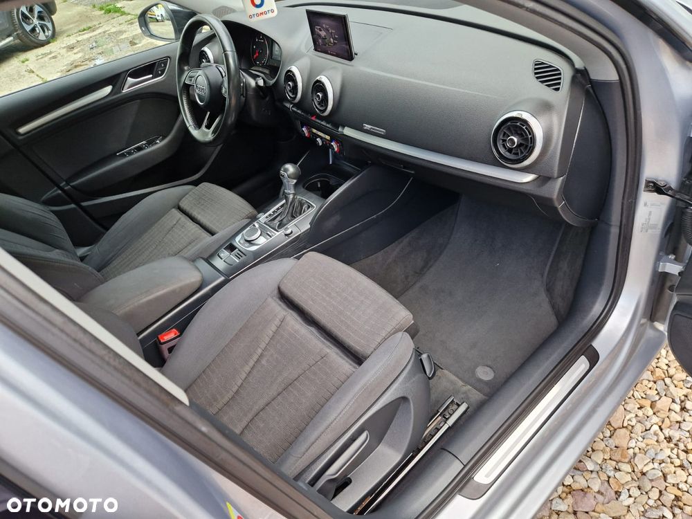 Audi A3 Sportback - 12
