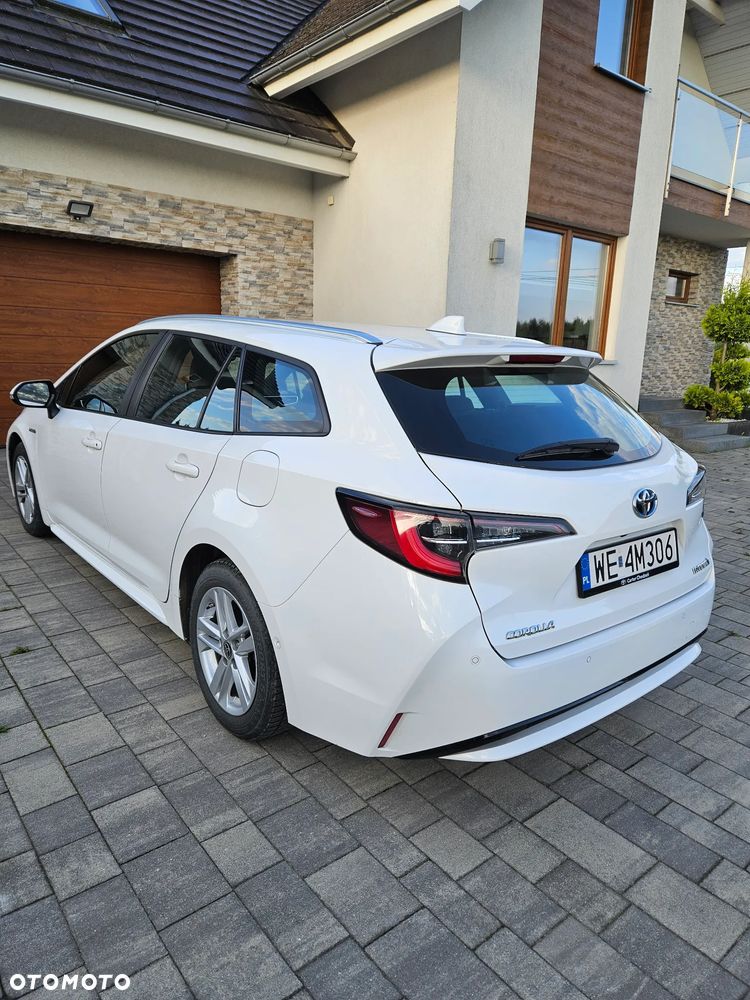 Toyota Corolla 1.8 Hybrid Comfort - 4