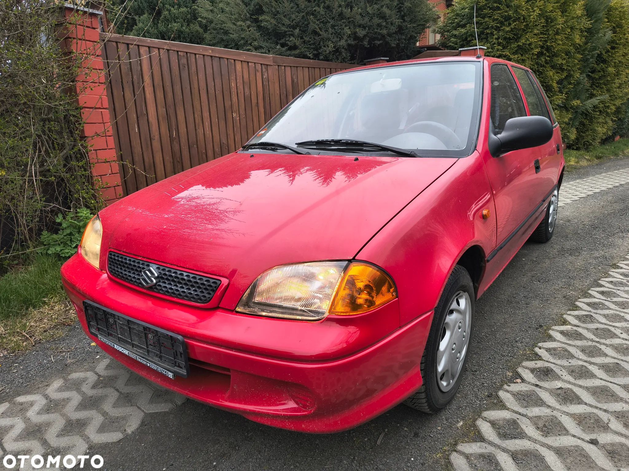 Suzuki Swift 1.3 GLX - 1