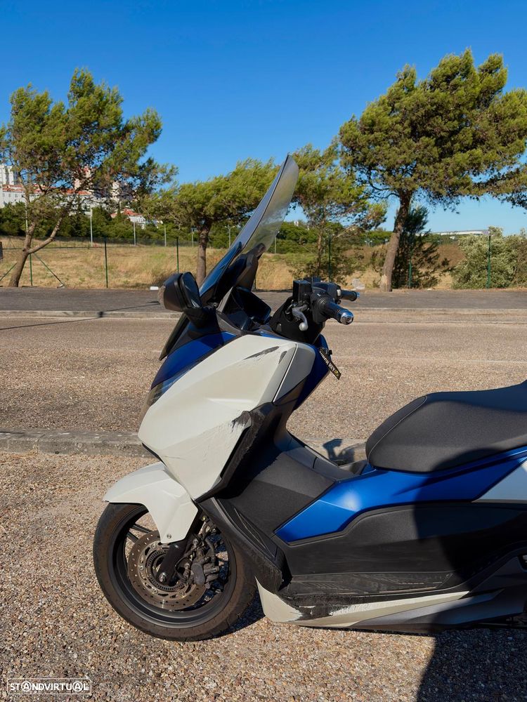 Honda Forza - 5