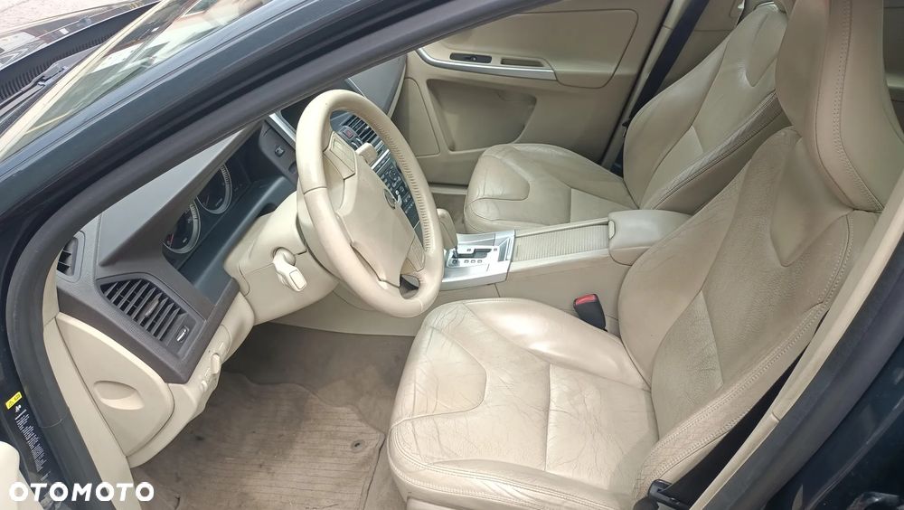 Volvo XC 60 - 6