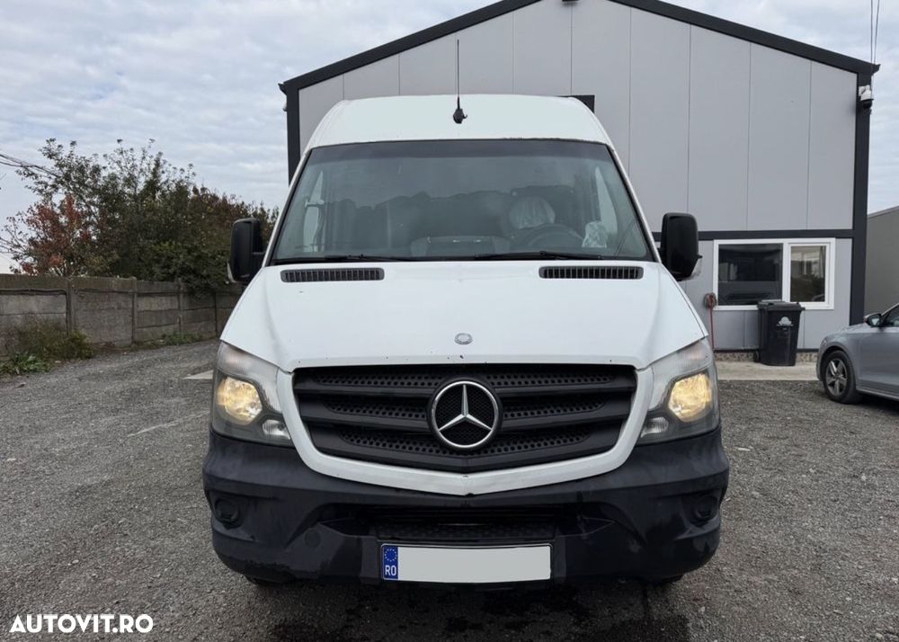 Mercedes-Benz Sprinter - 5