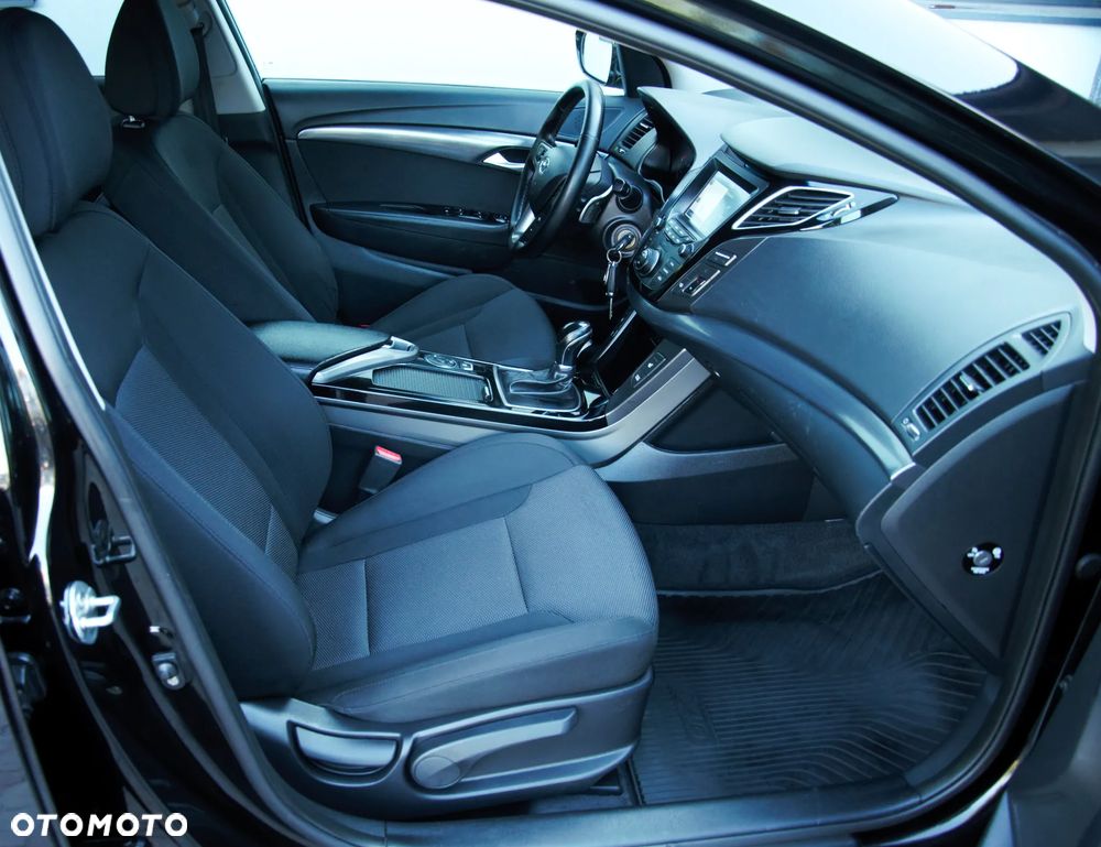 Hyundai i40 Kombi blue 1.6 CRDi DCT Space Plus - 9