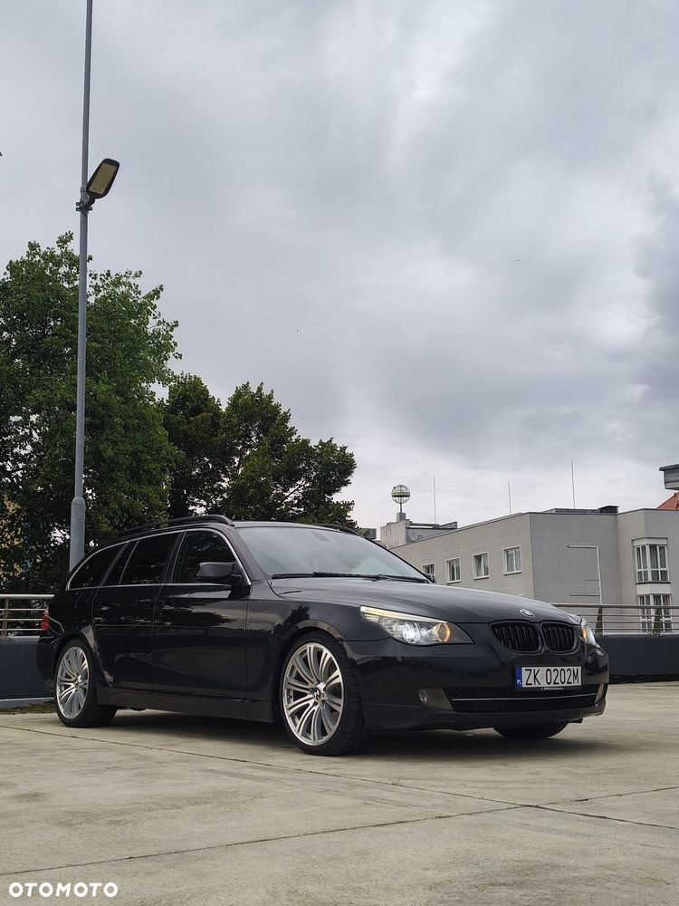 BMW Seria 5 525d - 15