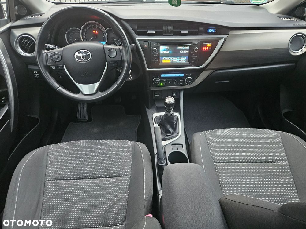 Toyota Auris - 30
