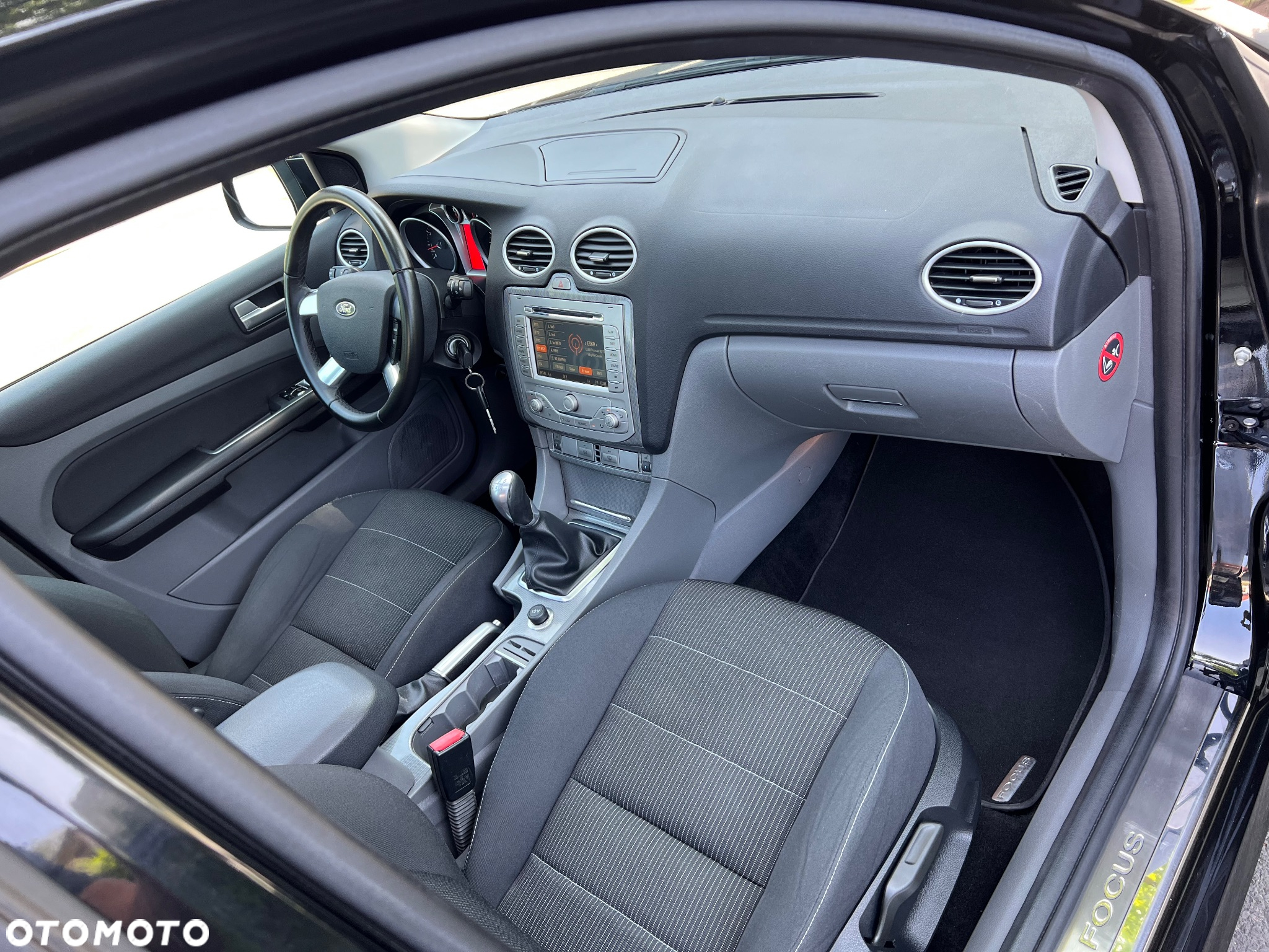 Ford Focus 2.0 16V Sport - 17