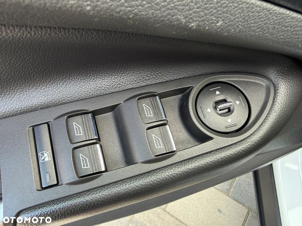 Ford Kuga 1.6 EcoBoost 2x4 Individual - 23