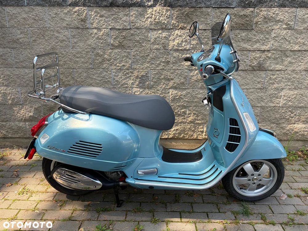 Vespa GTS - 1
