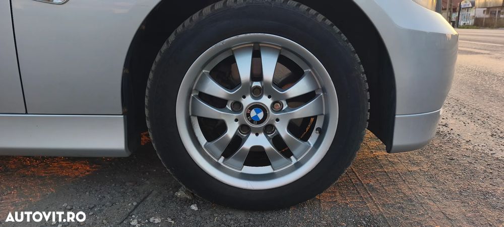 BMW Seria 3 325xi - 38