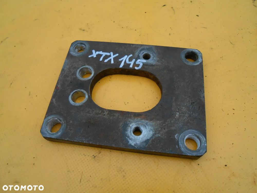 Sworzeń bolec siły uciągu ramion McCormick XTX145 - 4