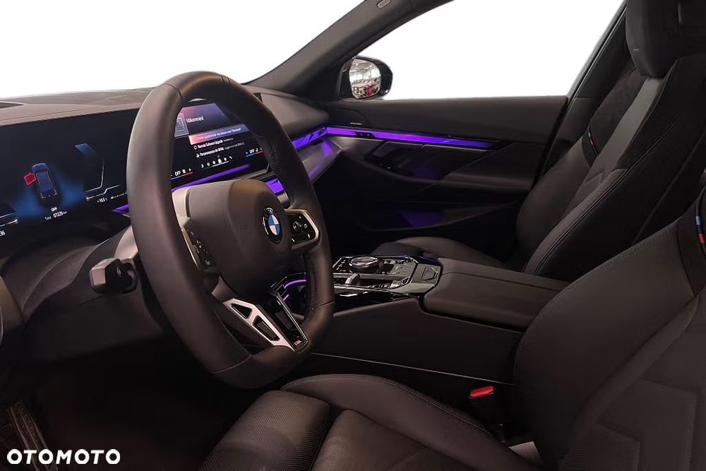 BMW Seria 5 520d xDrive mHEV M Sport - 11