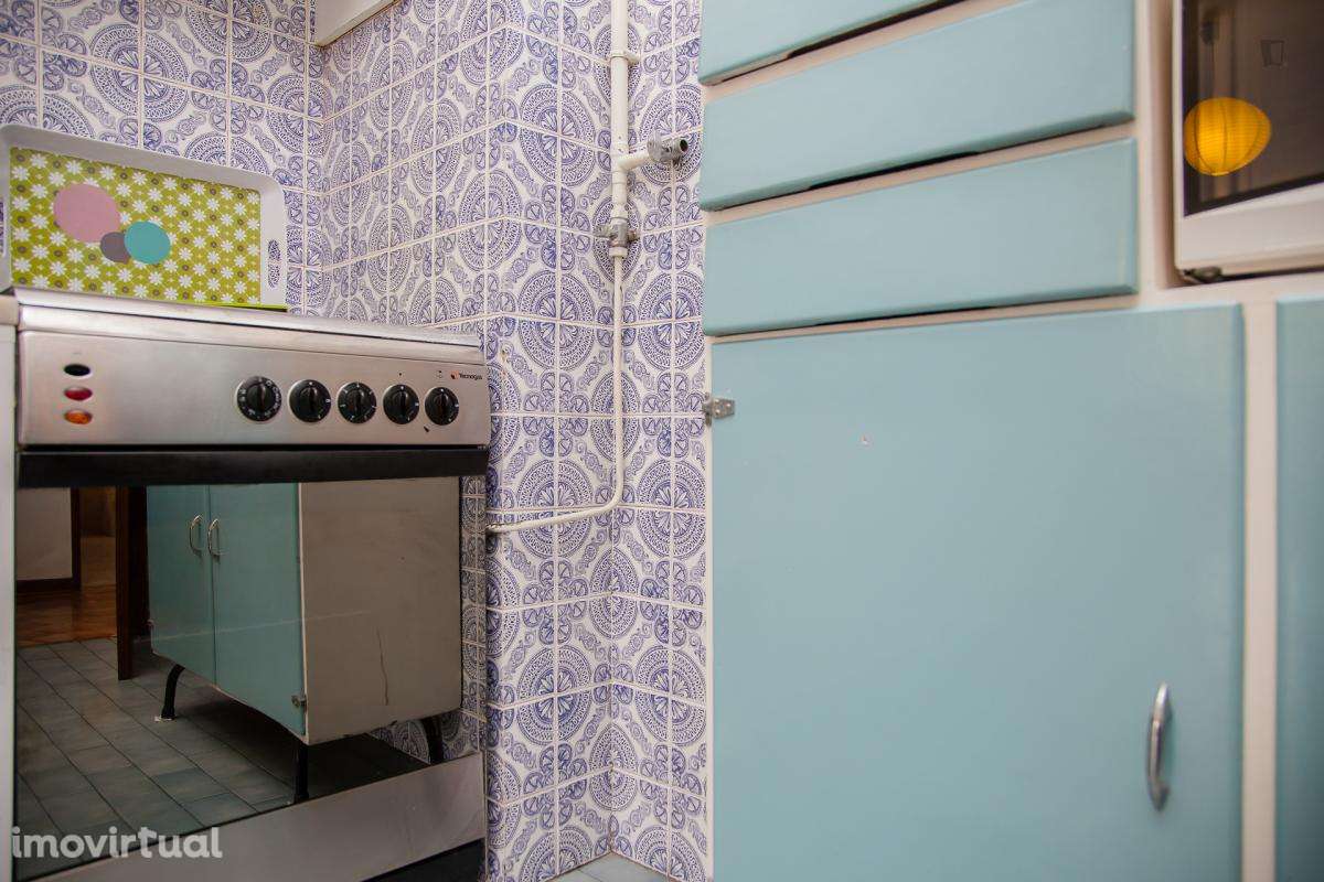 Quarto - localizado em Casal do Bispo Coimbra - Grande imagem: 5/20
