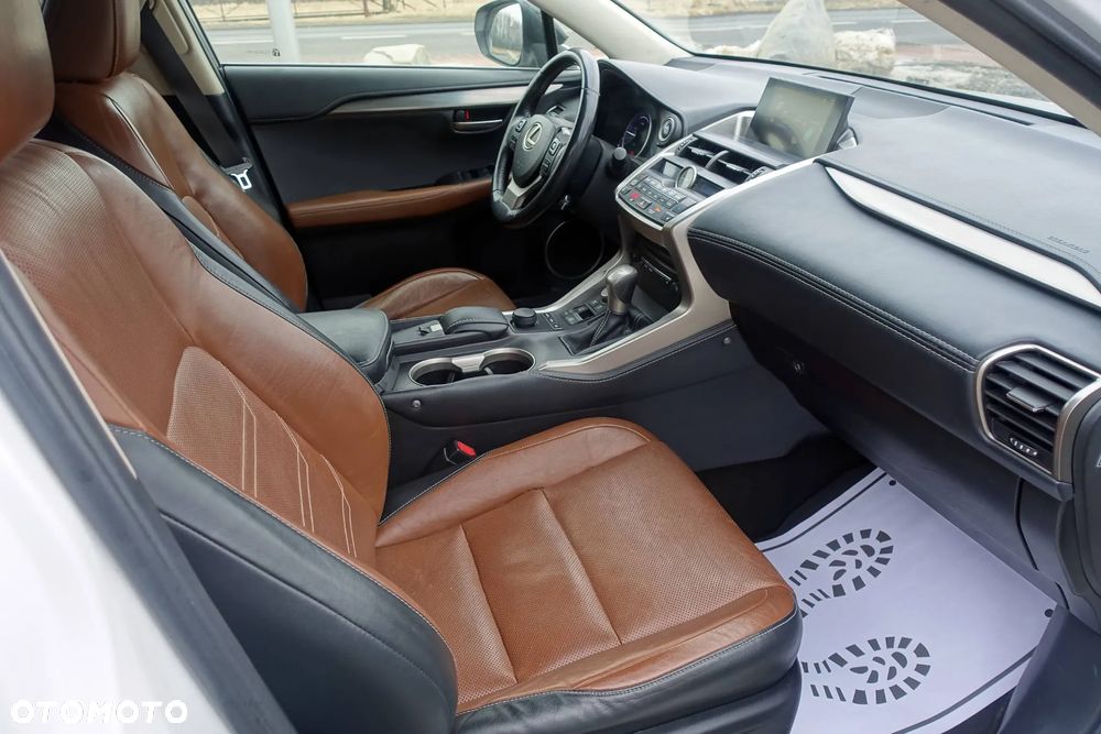 Lexus NX 300h Executive-Line - 12