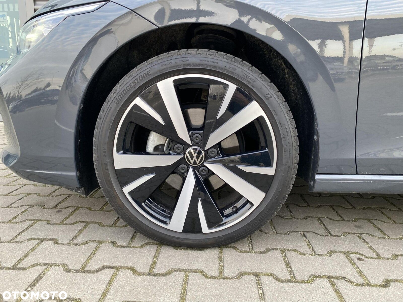 Volkswagen Golf - 29