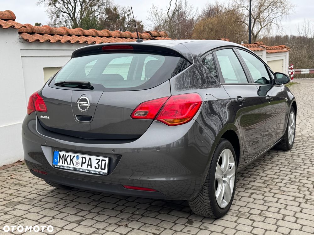 Opel Astra - 6