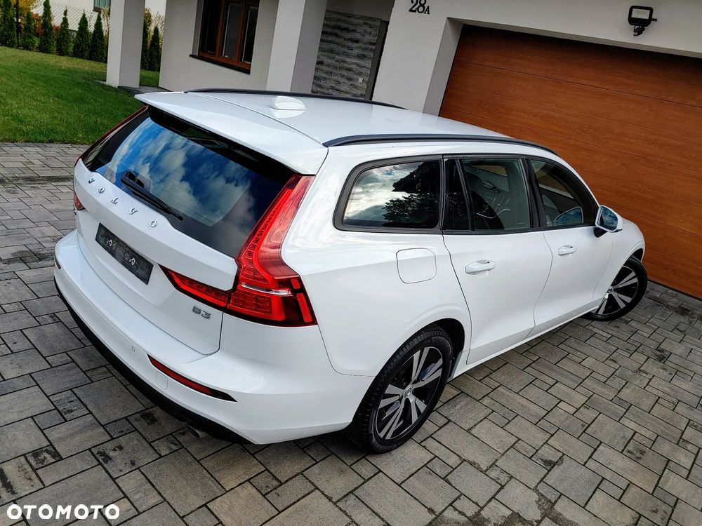 Volvo V60 B3 B Momentum - 2