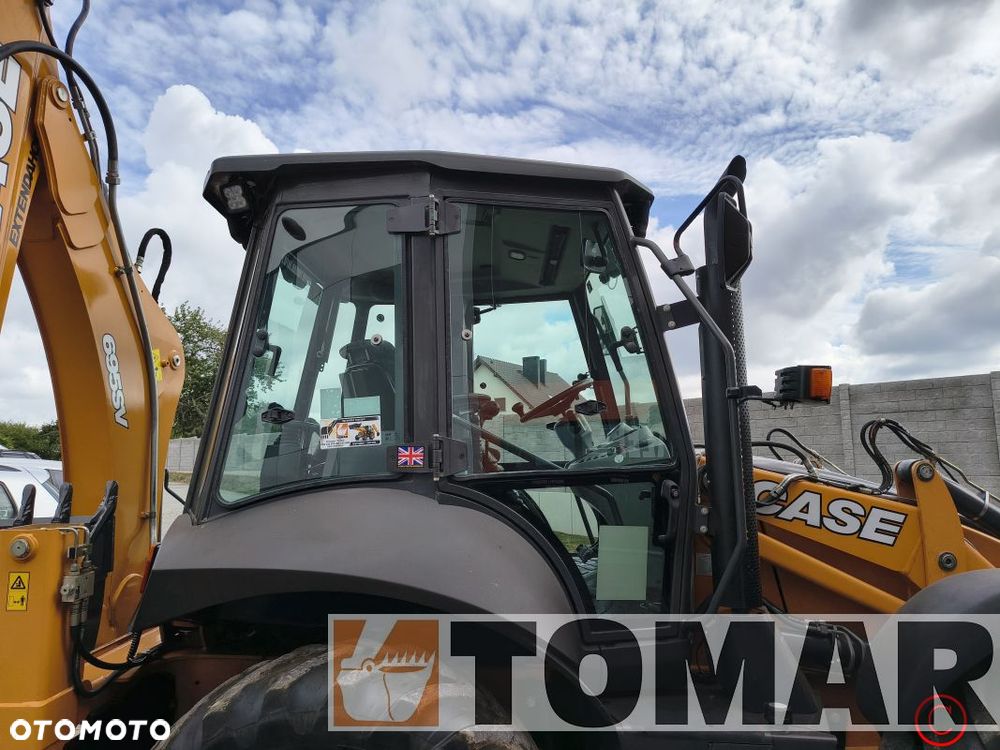 Case 695 SV 2023R - 13