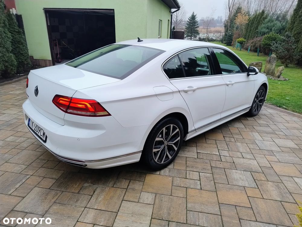 Volkswagen Passat - 10