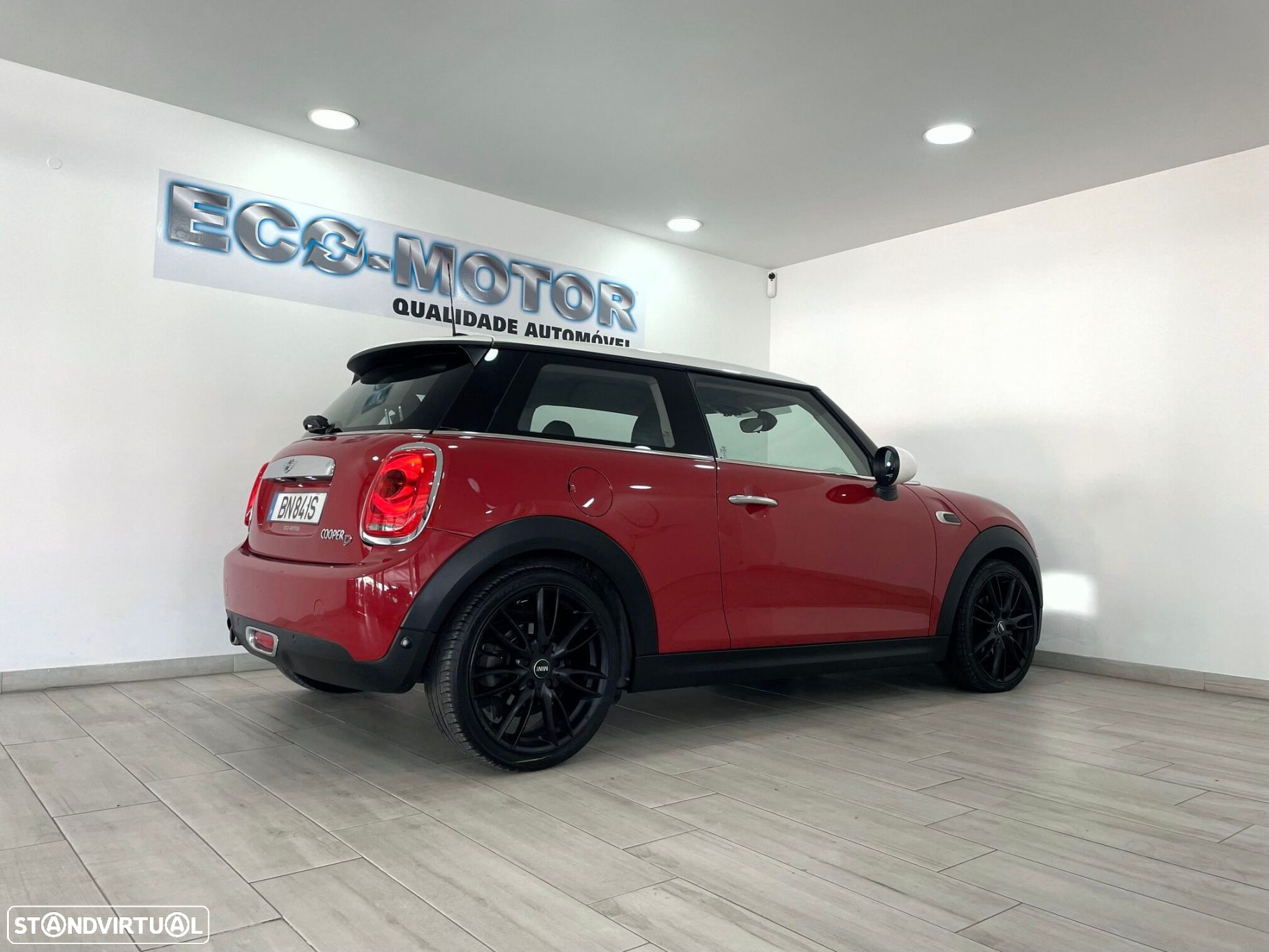 MINI 3 Portas Cooper D - 16