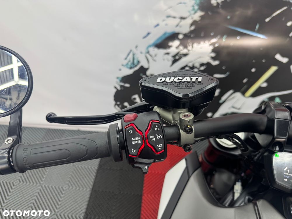 Ducati Diavel - 25