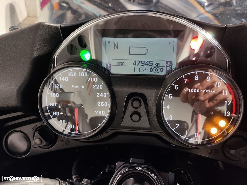 Kawasaki GTR GTR 1400 - 5