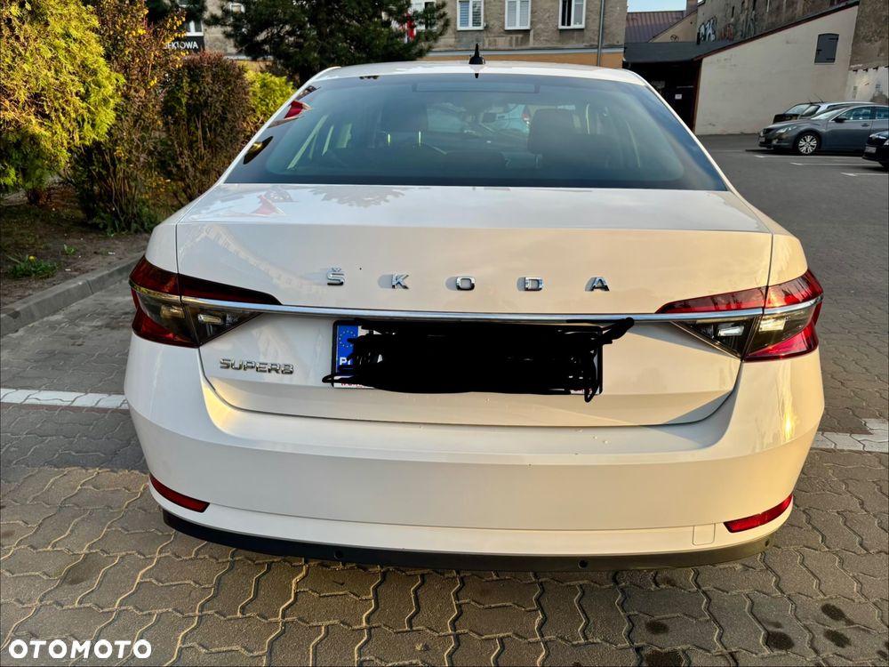 Skoda Superb 2.0 TDI Sportline DSG - 12