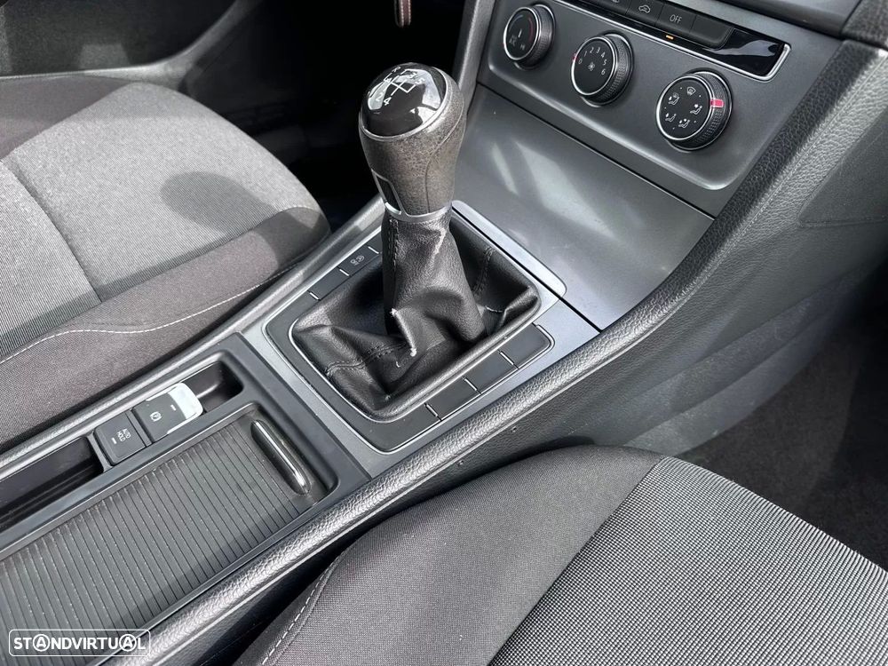 VW Golf Variant 1.6 TDi Highline - 47