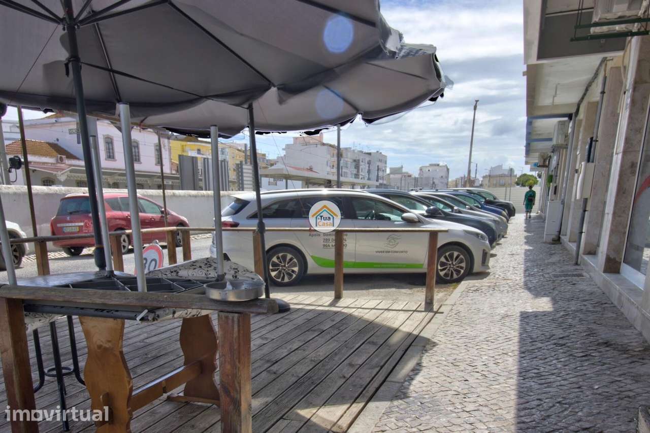 Restaurante com Esplanada em Zona Central e Movimentada - Grande imagem: 3/28