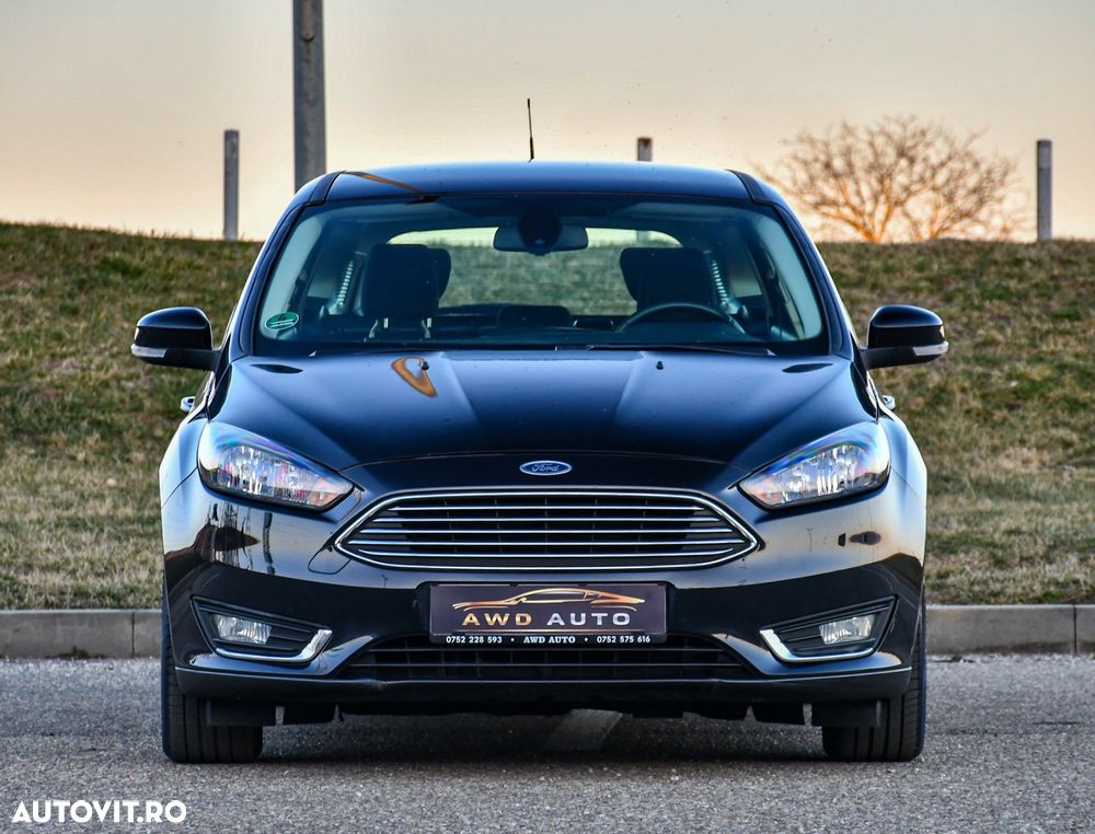 Ford Focus 1.5 TDCi DPF Start-Stopp-System Titanium - 19