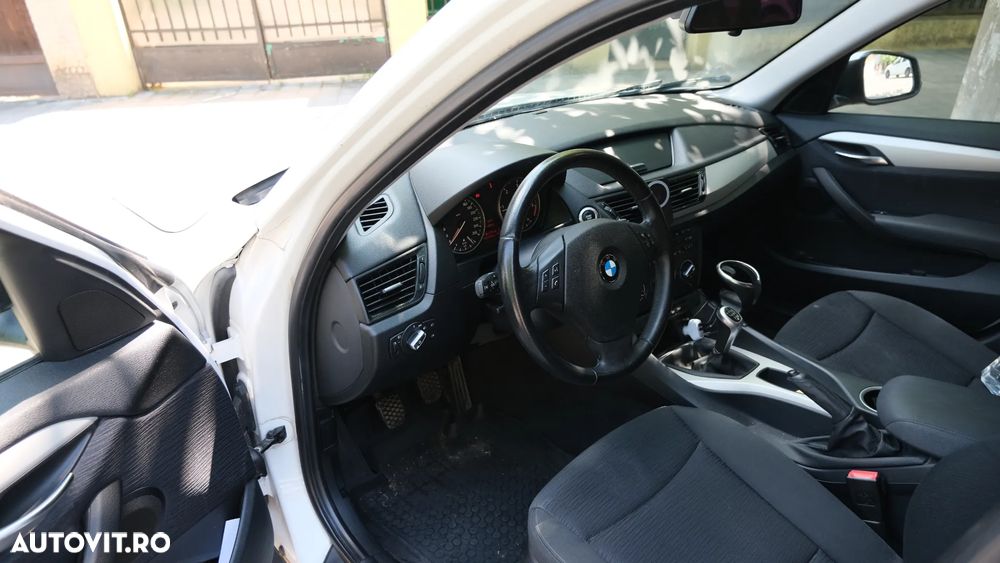 BMW X1 xDrive18d - 14