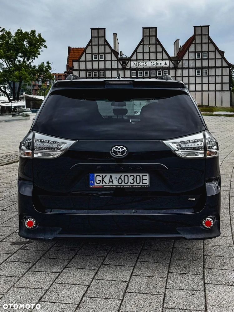 Toyota Sienna 3.5 V6 SE - 7