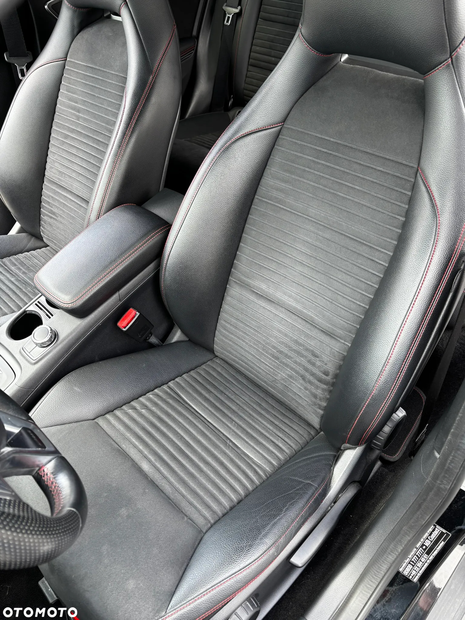 Mercedes-Benz GLA 250 4-Matic - 16