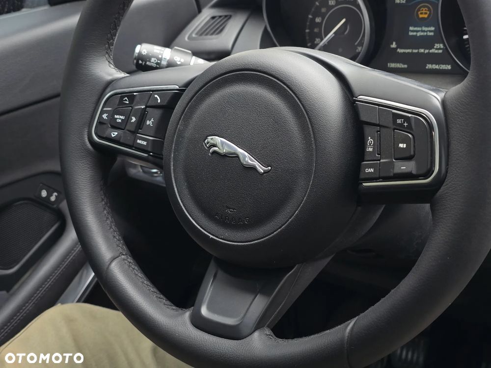 Jaguar E-Pace D150 AWD - 32