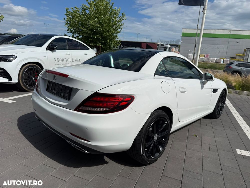 Mercedes-Benz SLC - 7