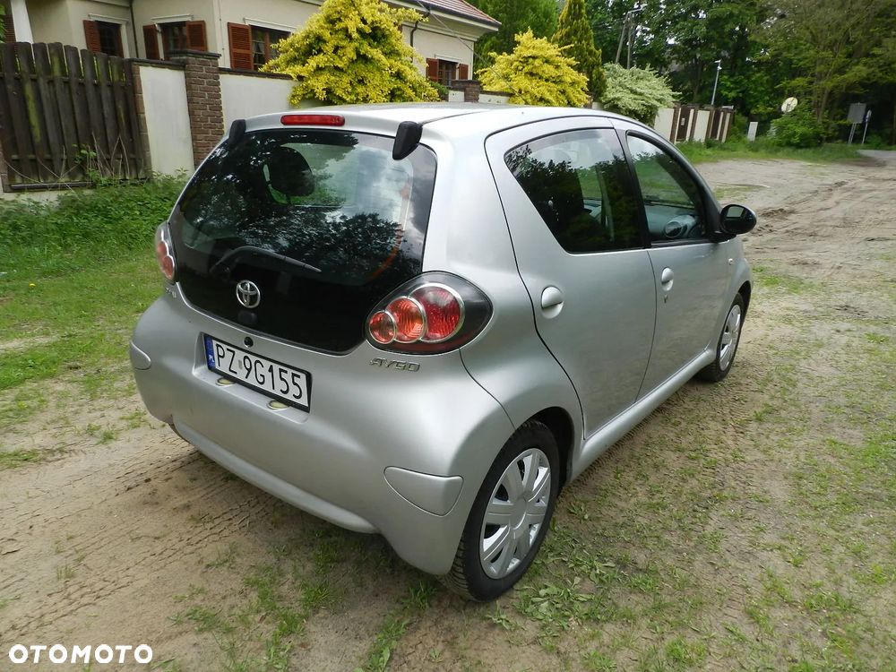Toyota Aygo - 2