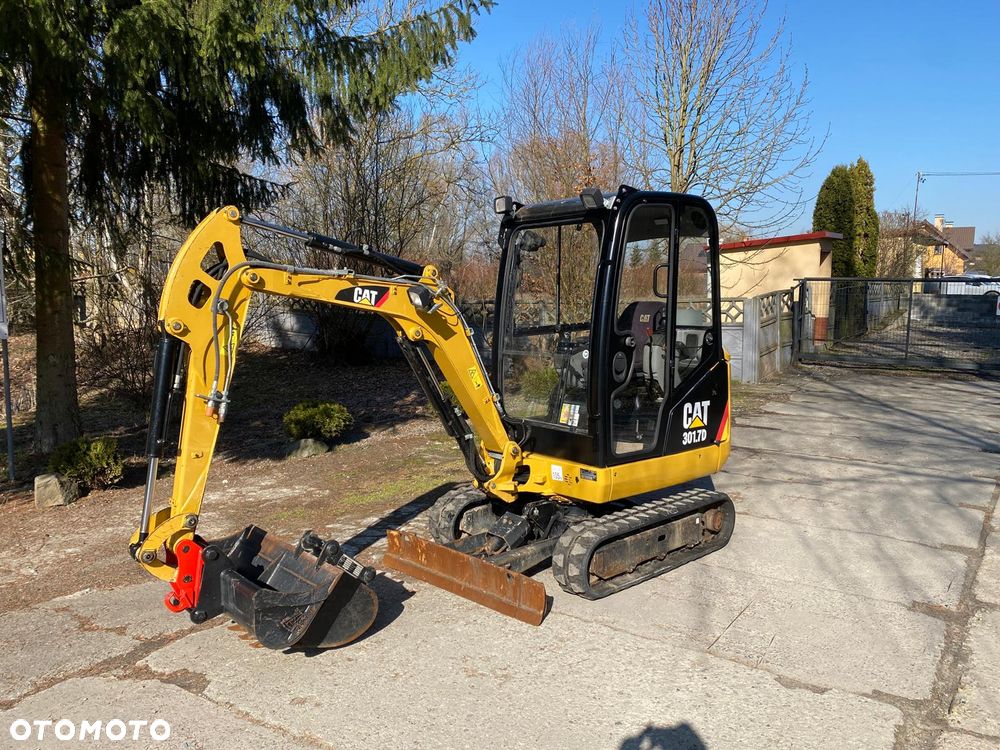 Caterpillar 301.7D | 2016rok | pełny serwis | super stan | FV - 8