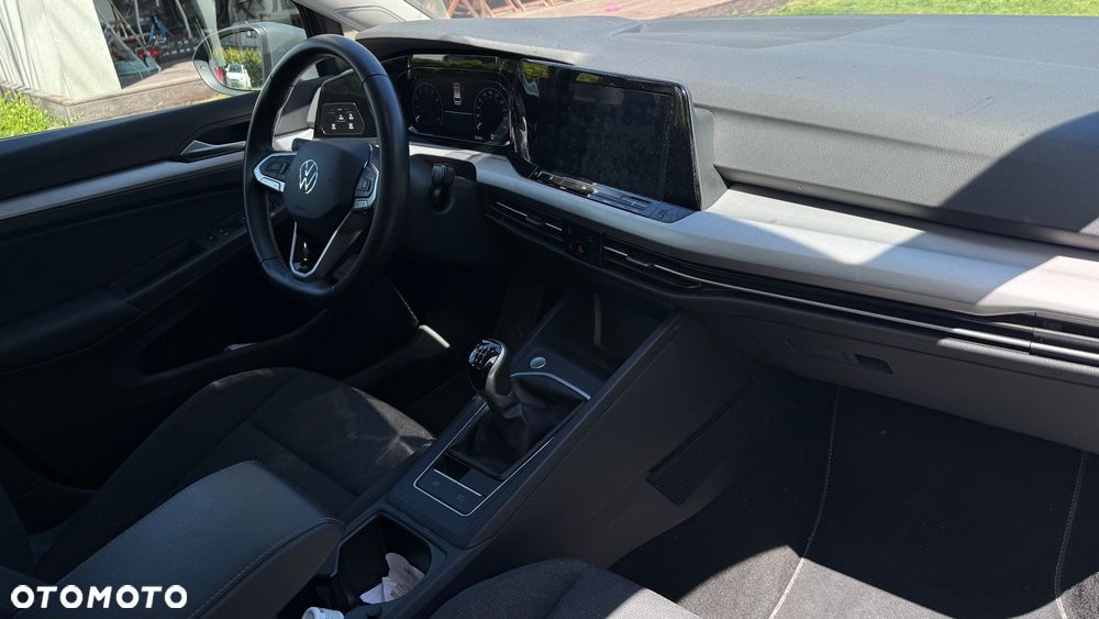 Volkswagen Golf - 6