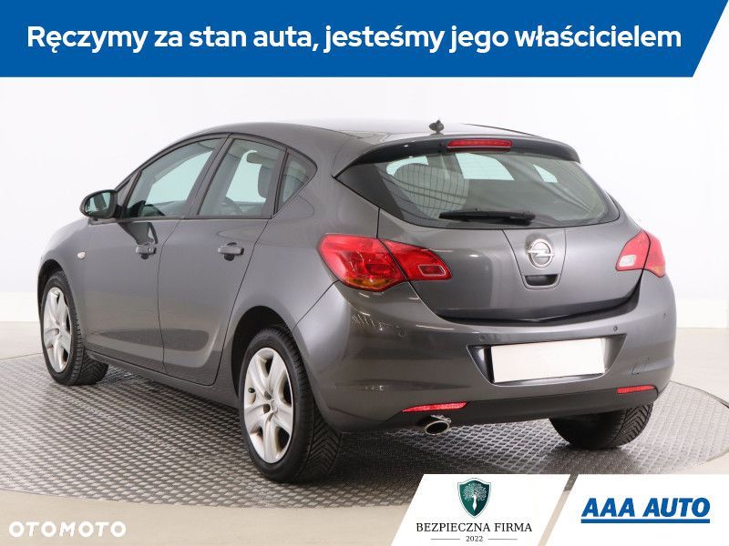 Opel Astra - 6