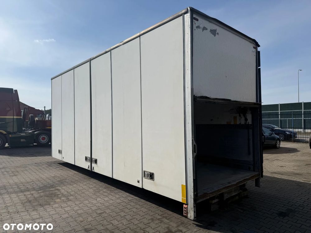 Kontener zabudowa magazyn magazynek VOLVO SCANIA - 2