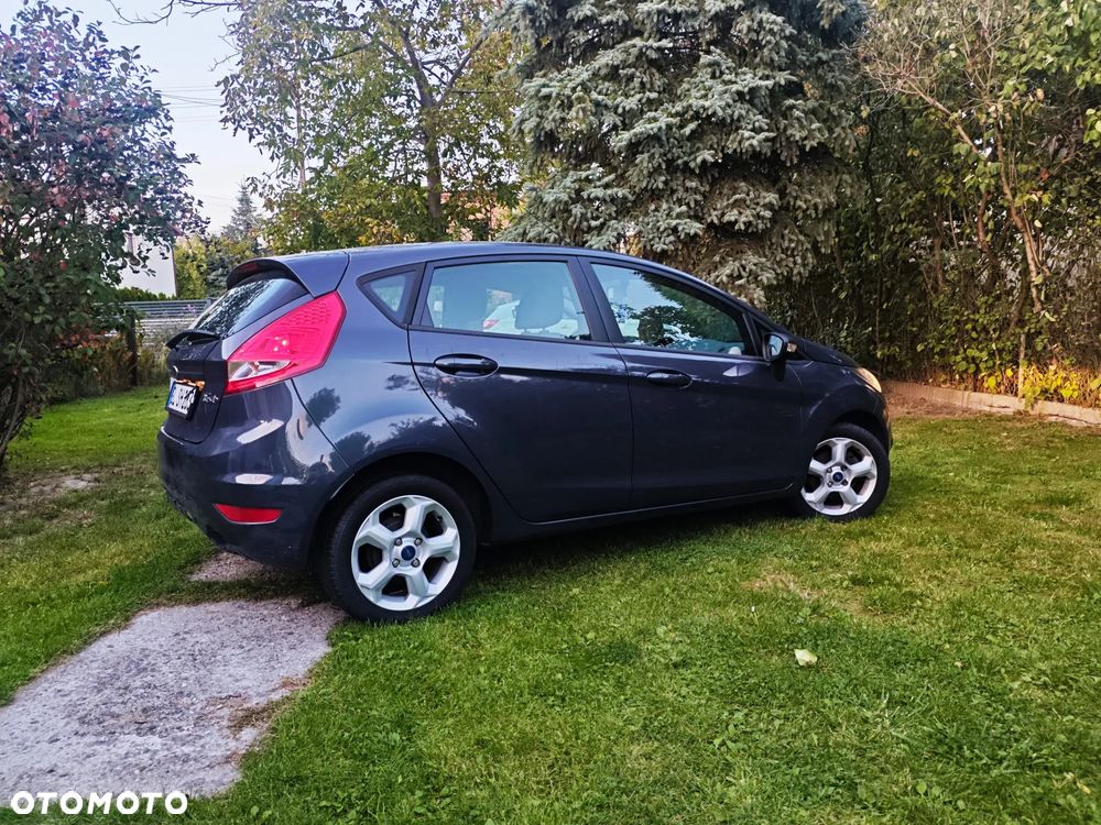 Ford Fiesta 1.4 Champions Edition - 4