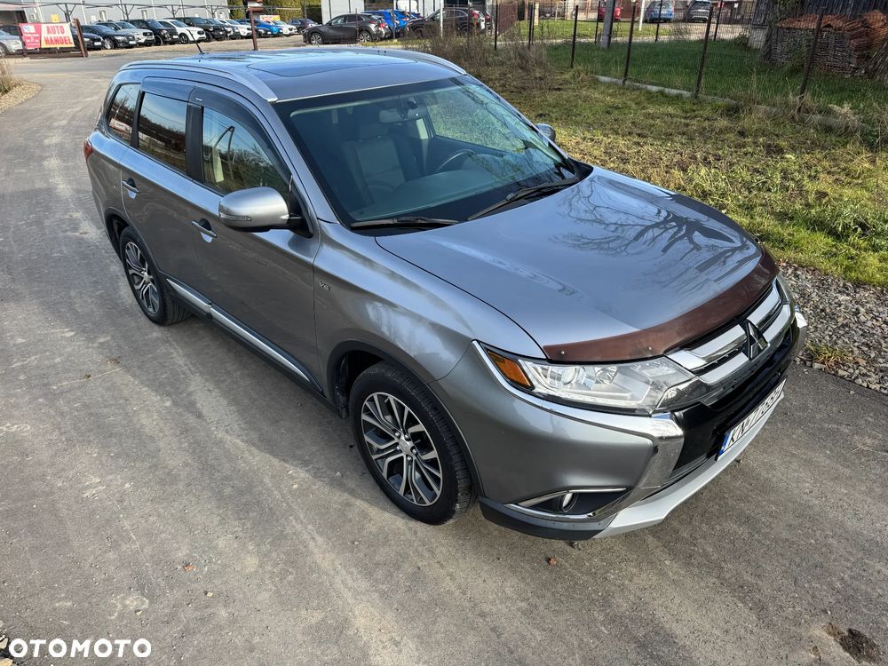 Mitsubishi Outlander 2.4 4WD CVT Instyle - 6