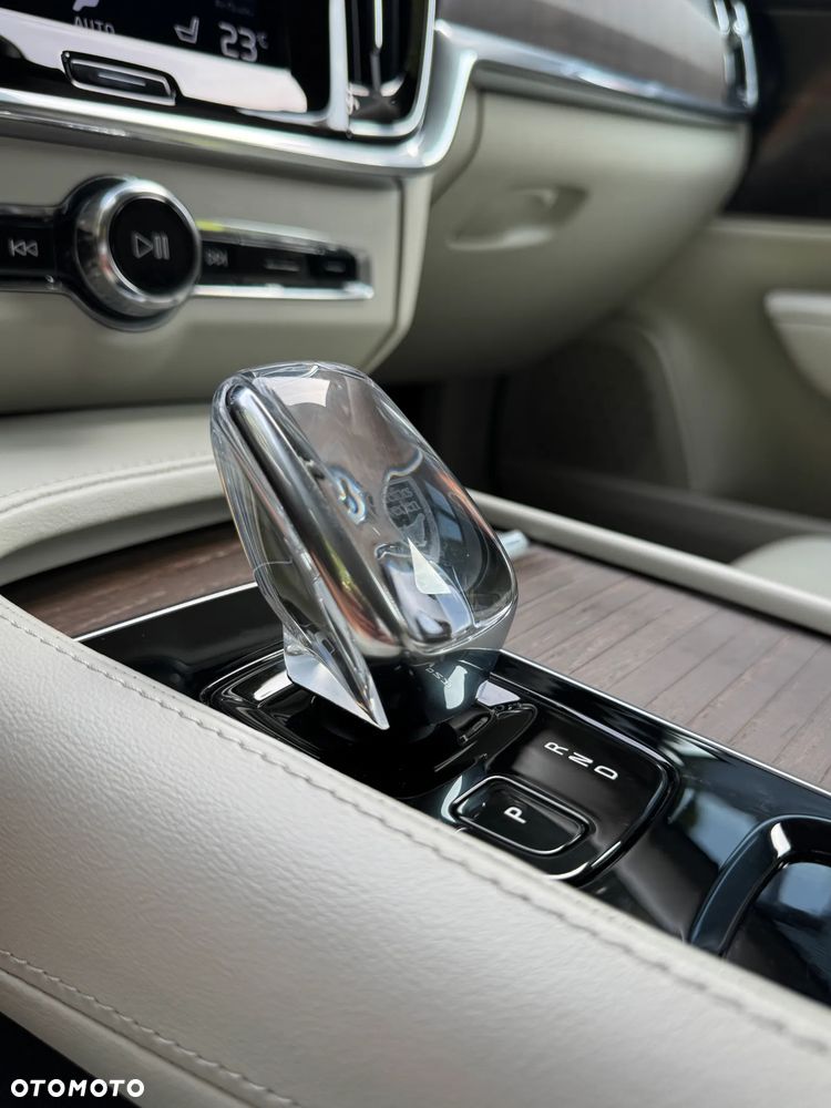 Volvo S90 - 16