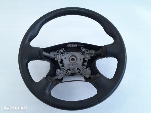 Volante Nissan Primera (P12) - 1