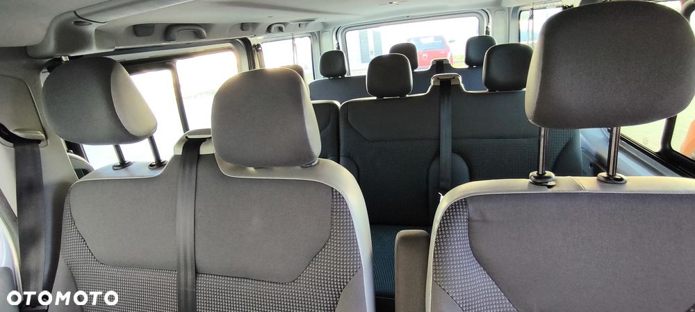 Opel Vivaro L2H1 2.9t - 12